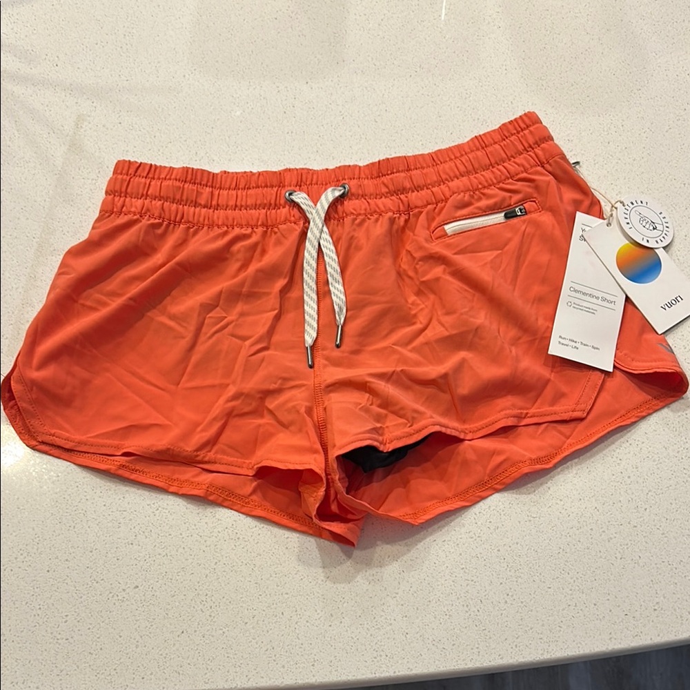 Vuori Clementine Short 2.5” inseam
